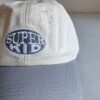 Gorra Infantil Bordada “super Kid”. Mac Been Gris - Imagen 2