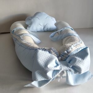 Reductor de cuna pique azul y plumeti beige