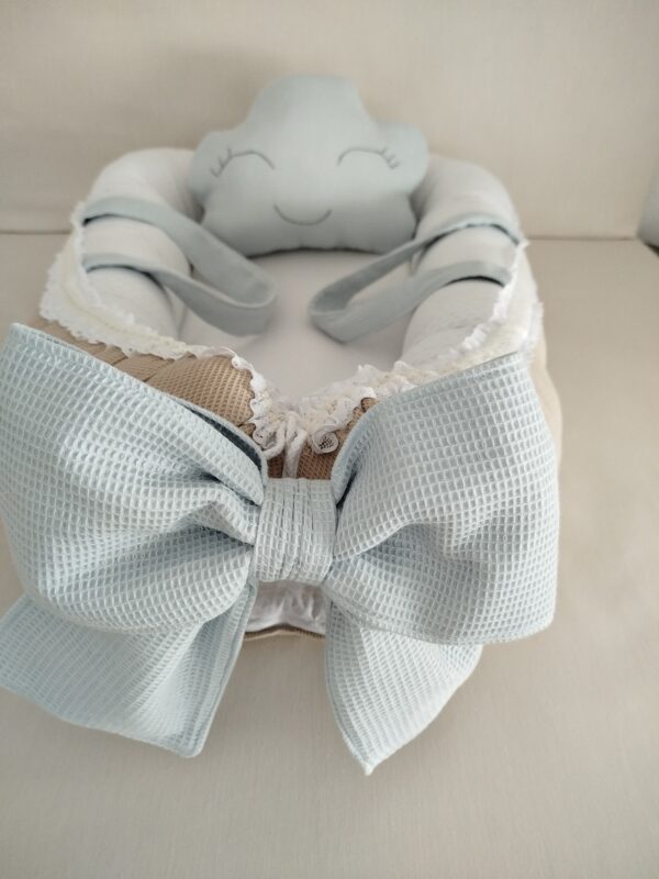 Reductor de cuna pique blanco, tela de waffle azul y beige - Imagen 3