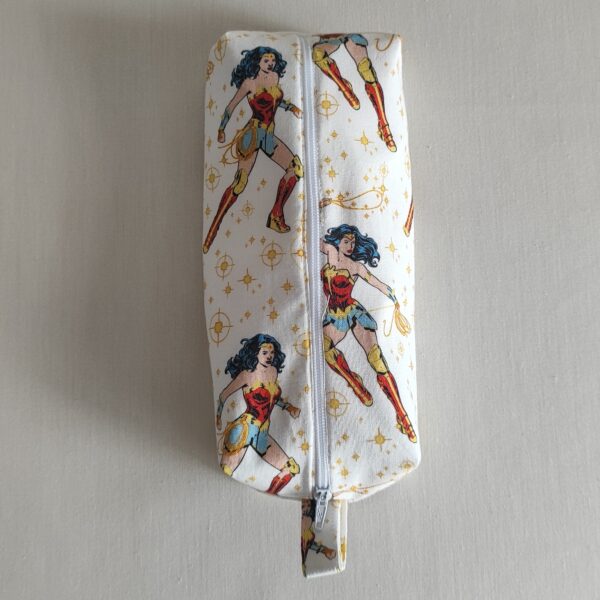 Estuche hecho a mano Wonder Woman