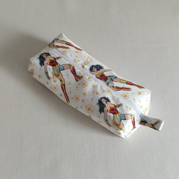 Estuche hecho a mano Wonder Woman - Imagen 4