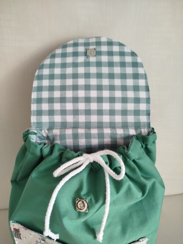 Mochila artesanal para guardería o colegio tortugas - Imagen 2