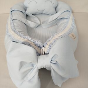 Reductor de cuna de pique con rayas blancas y azules