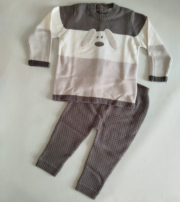 Conjunto dos piezas para bebé.