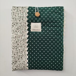 Funda para libro  verde con picunela artesanal