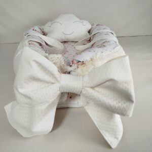 Reductor de cuna de pique conejitos con corazones y pique beige